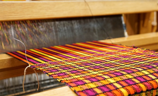 Weaving Center